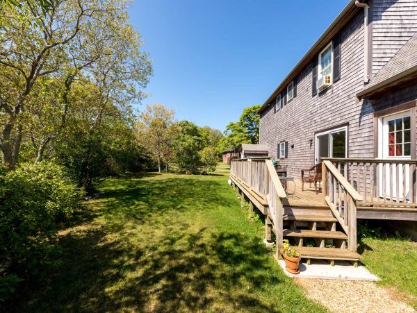 Cape Cod Home 994620