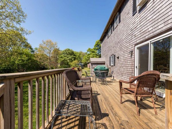 Cape Cod Home 994620