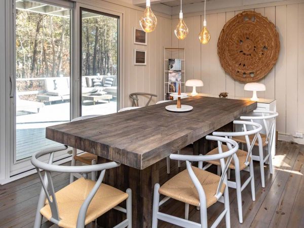 Cape Cod Home 994623