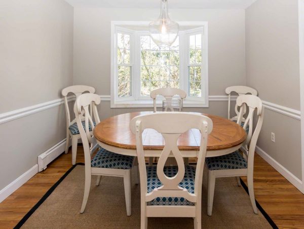 Cape Cod Home 994624