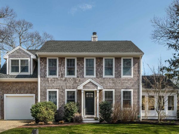 Cape Cod Home 994626