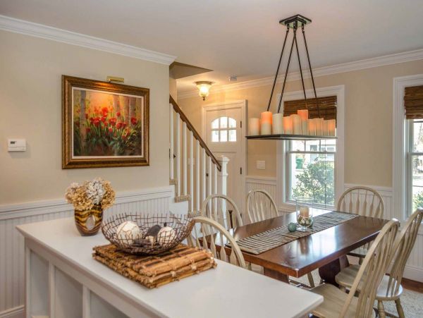 Cape Cod Home 994626