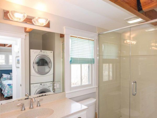 Cape Cod Home 994627