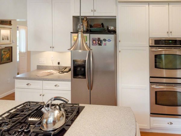Cape Cod Home 994628
