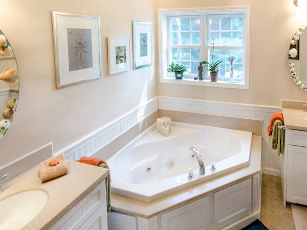 Cape Cod Home 994628
