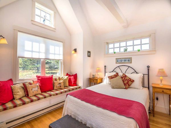 Cape Cod Home 994629
