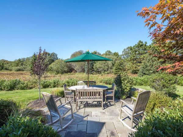Cape Cod Home 994629