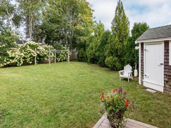 Cape Cod Home 994630