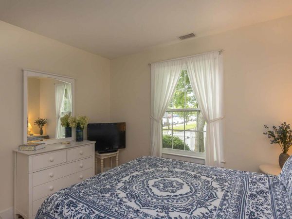 Cape Cod Home 994630