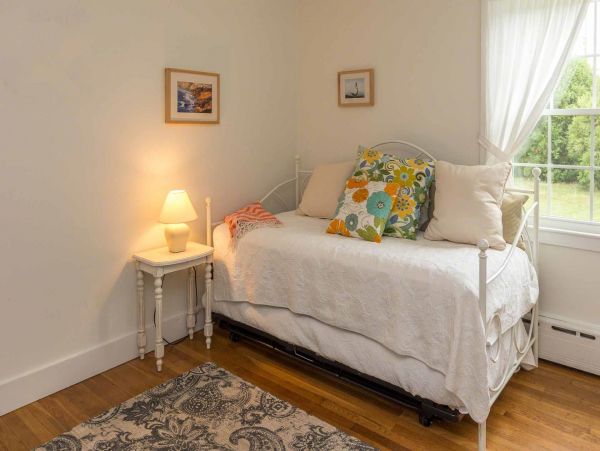 Cape Cod Home 994630