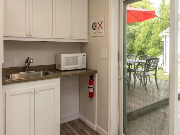 Cape Cod Home 994630