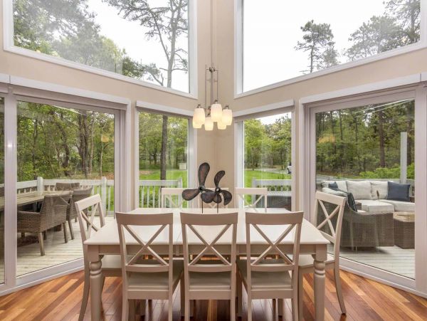 Cape Cod Home 994631