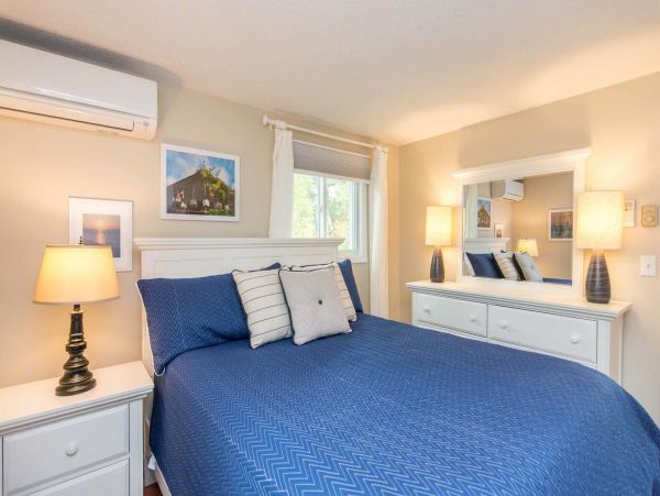 Cape Cod Home 994631