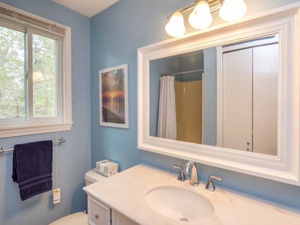 Cape Cod Home 994631