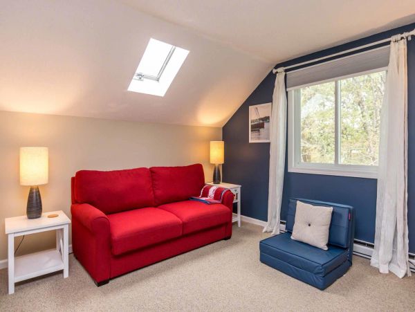 Cape Cod Home 994631