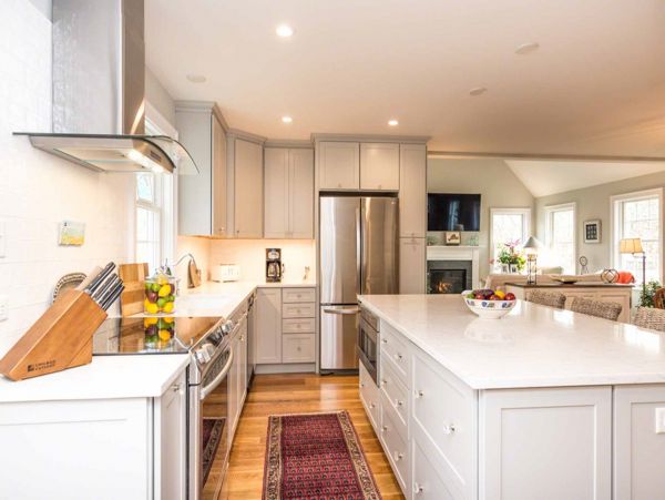 Cape Cod Home 994632