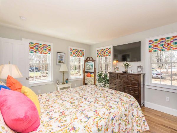 Cape Cod Home 994632