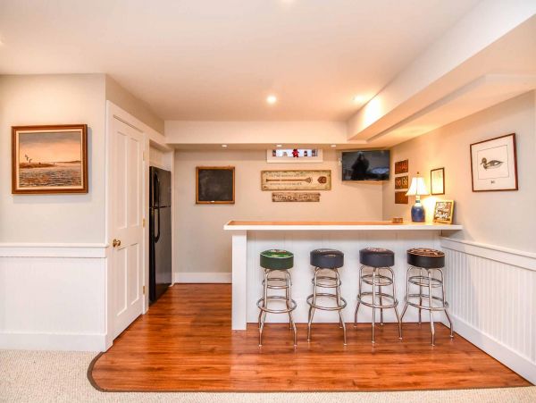 Cape Cod Home 994632