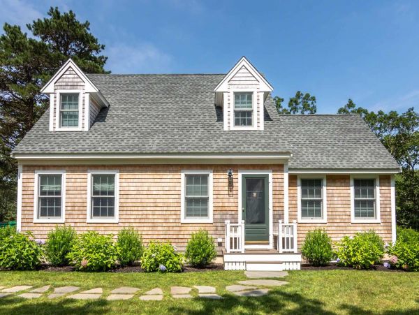 Cape Cod Home 994632