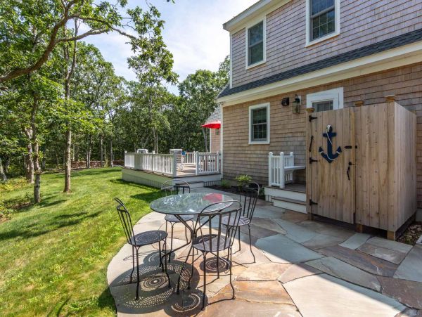 Cape Cod Home 994632