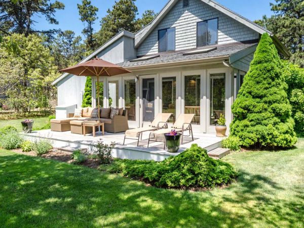 Cape Cod Home 994633