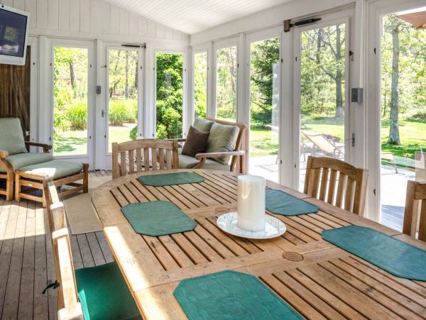Cape Cod Home 994633
