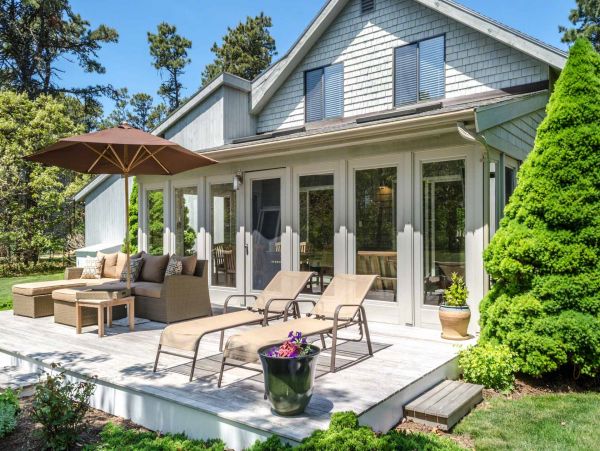 Cape Cod Home 994633