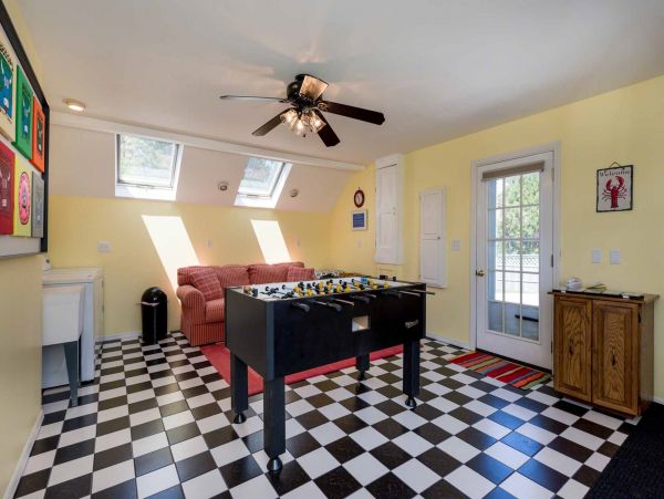 Cape Cod Home 994634