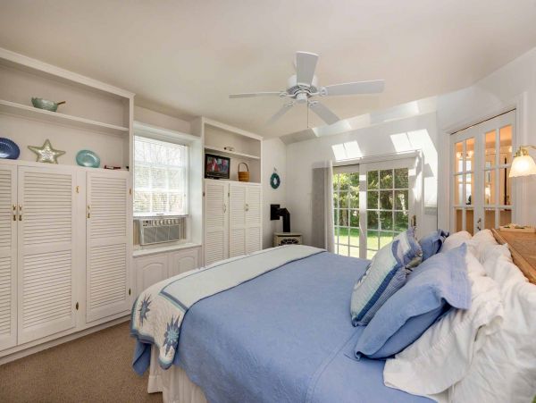 Cape Cod Home 994634