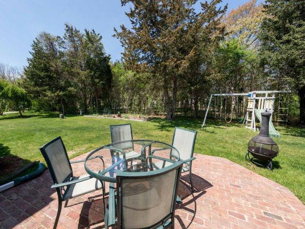 Cape Cod Home 994634