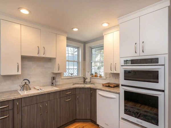 Cape Cod Home 994635