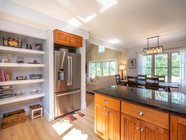 Cape Cod Home 994636