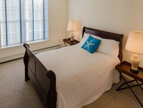 Cape Cod Home 994637
