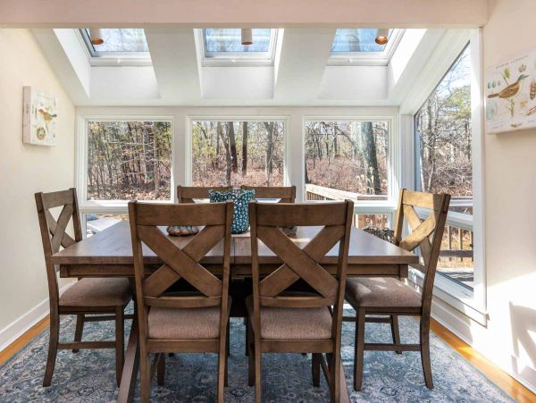Cape Cod Home 994640
