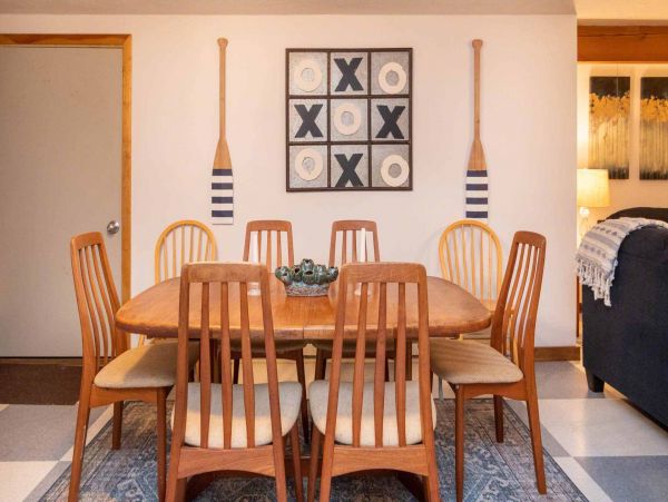 Cape Cod Home 994640