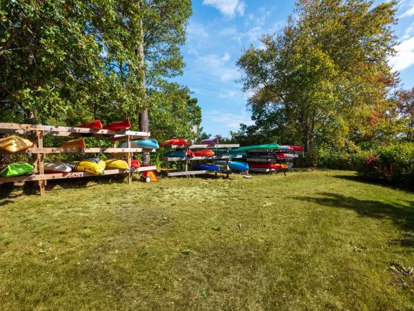 Cape Cod Home 994640