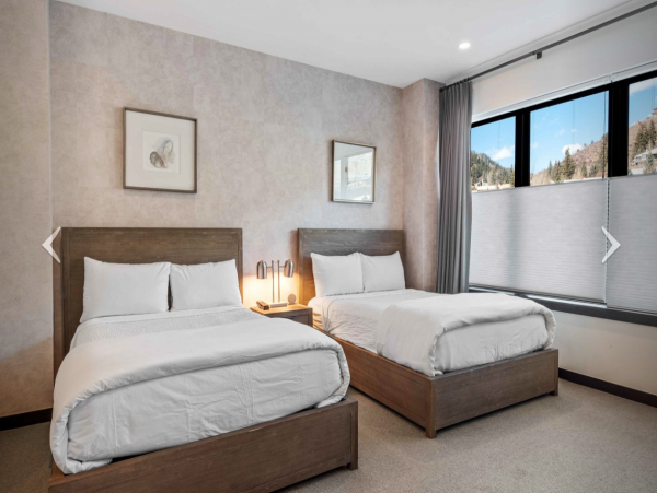 Luxury Lionshead Accommodations short walk to lift