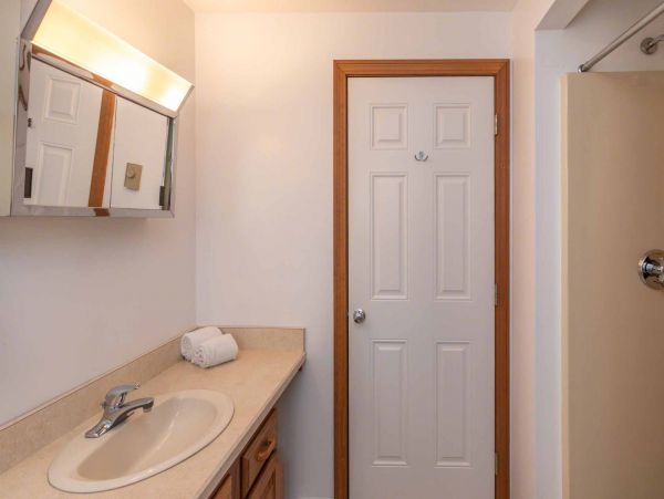 Cape Cod Home 994647