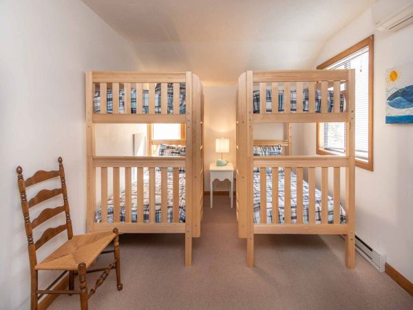 Cape Cod Home 994647