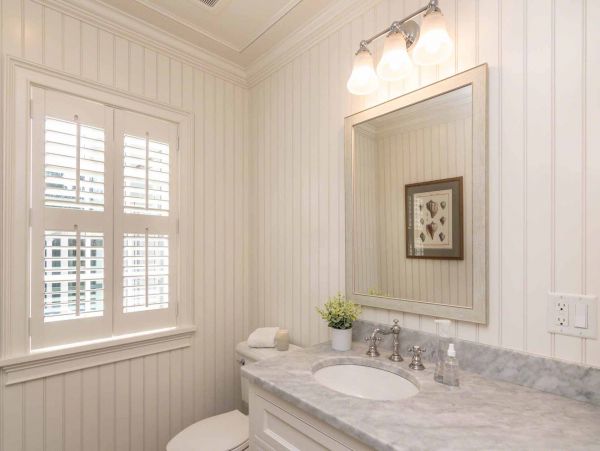 Cape Cod Home 994648