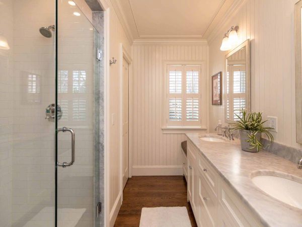 Cape Cod Home 994648