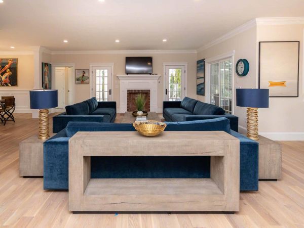 Cape Cod Home 994650