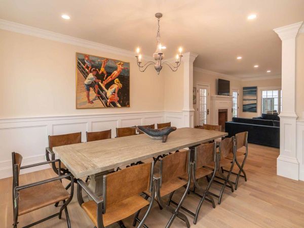 Cape Cod Home 994650