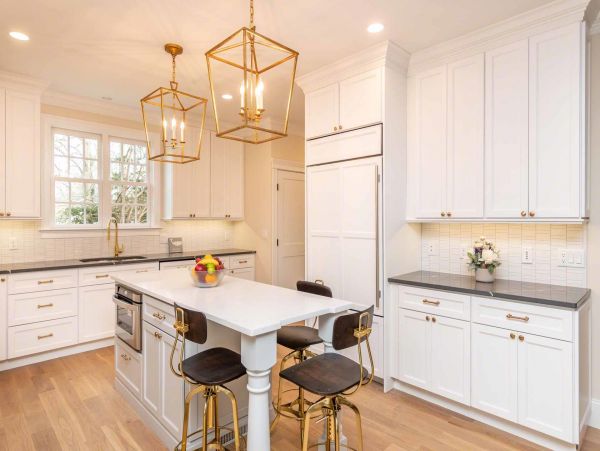 Cape Cod Home 994650
