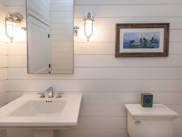 Cape Cod Home 994650
