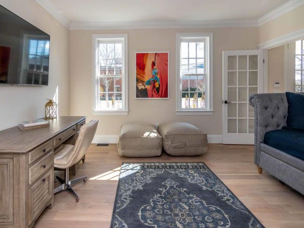 Cape Cod Home 994650