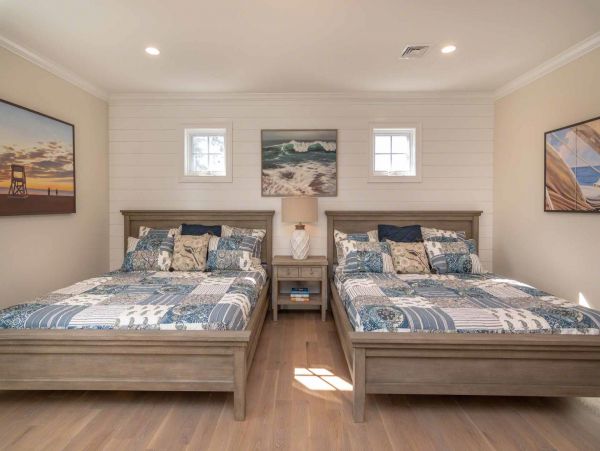 Cape Cod Home 994650