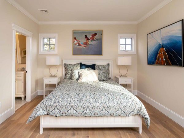Cape Cod Home 994650