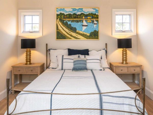 Cape Cod Home 994650