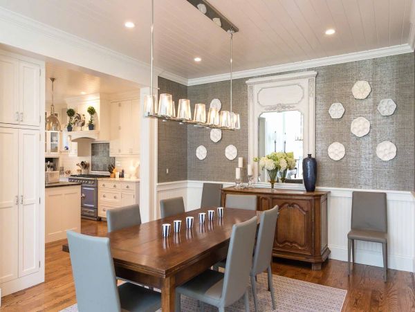 Cape Cod Home 994652